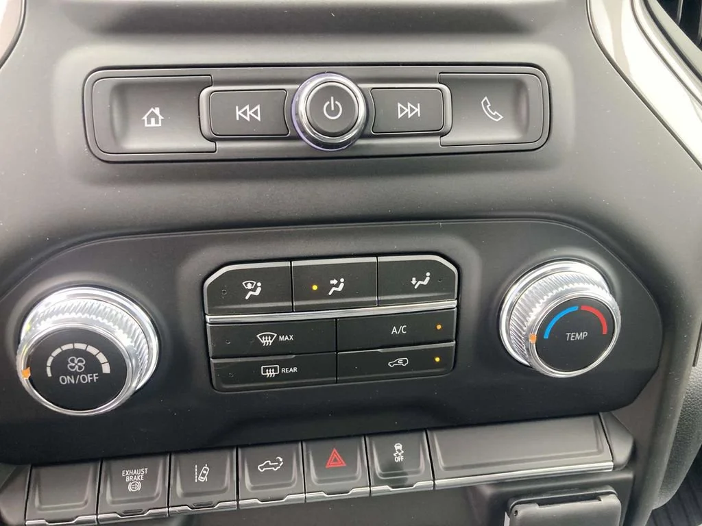 New 2026 Onyx Black GMC Pro image 16