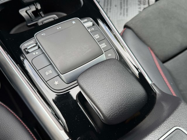 Used 2023 Silver Mercedes-Benz GLA 250 image 29