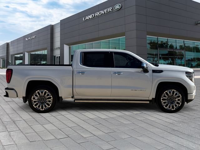 Used 2025 White GMC Denali Ultimate image 6
