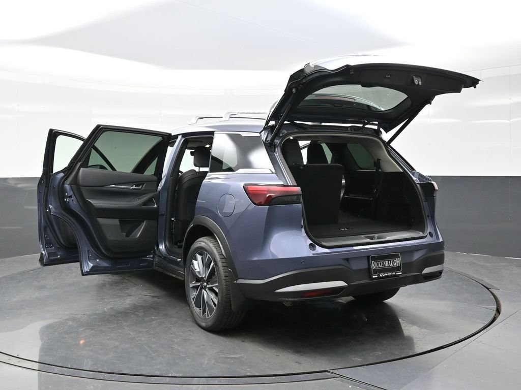 New 2027 MOONBOW BLUE INFINITI Luxe AWD image 45