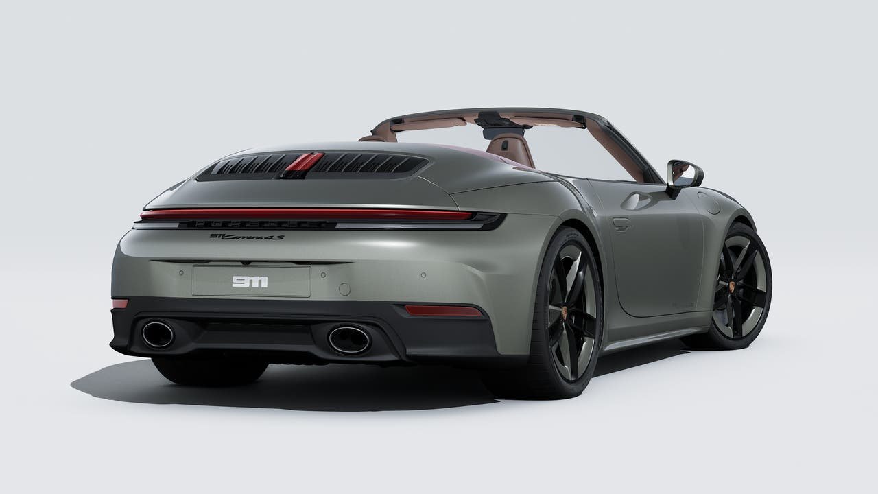 New 2026 Aventurine Green Metallic Porsche Carrera 4S Cabriolet image 9