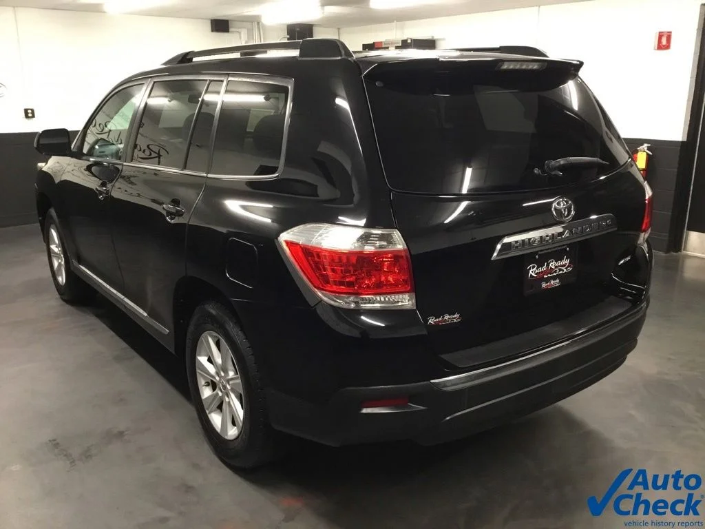 Used 2013 Black Toyota Base Plus V6 image 7