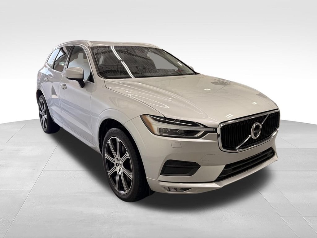 Used 2020 Silver Volvo  image 7