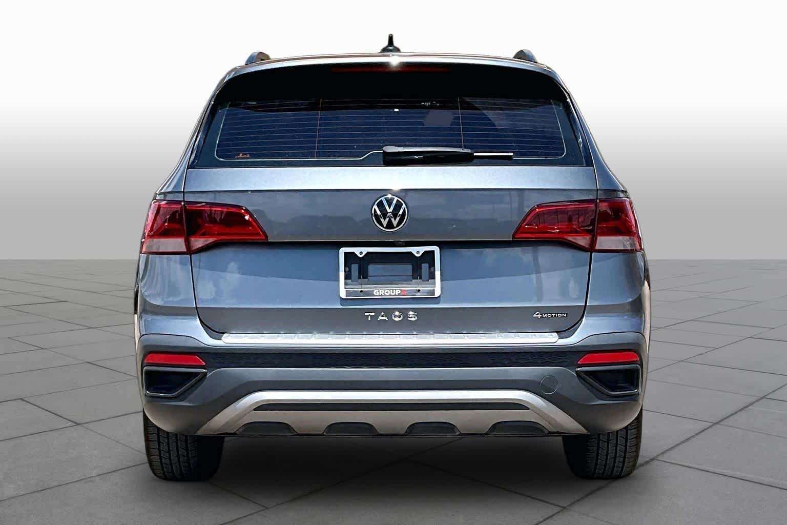 Used 2022 Platinum Gray Metallic Volkswagen S image 5