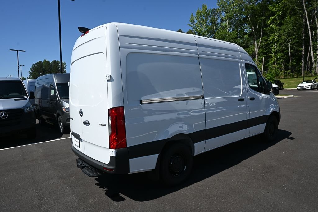 New 2026 Arctic White Mercedes-Benz  image 25