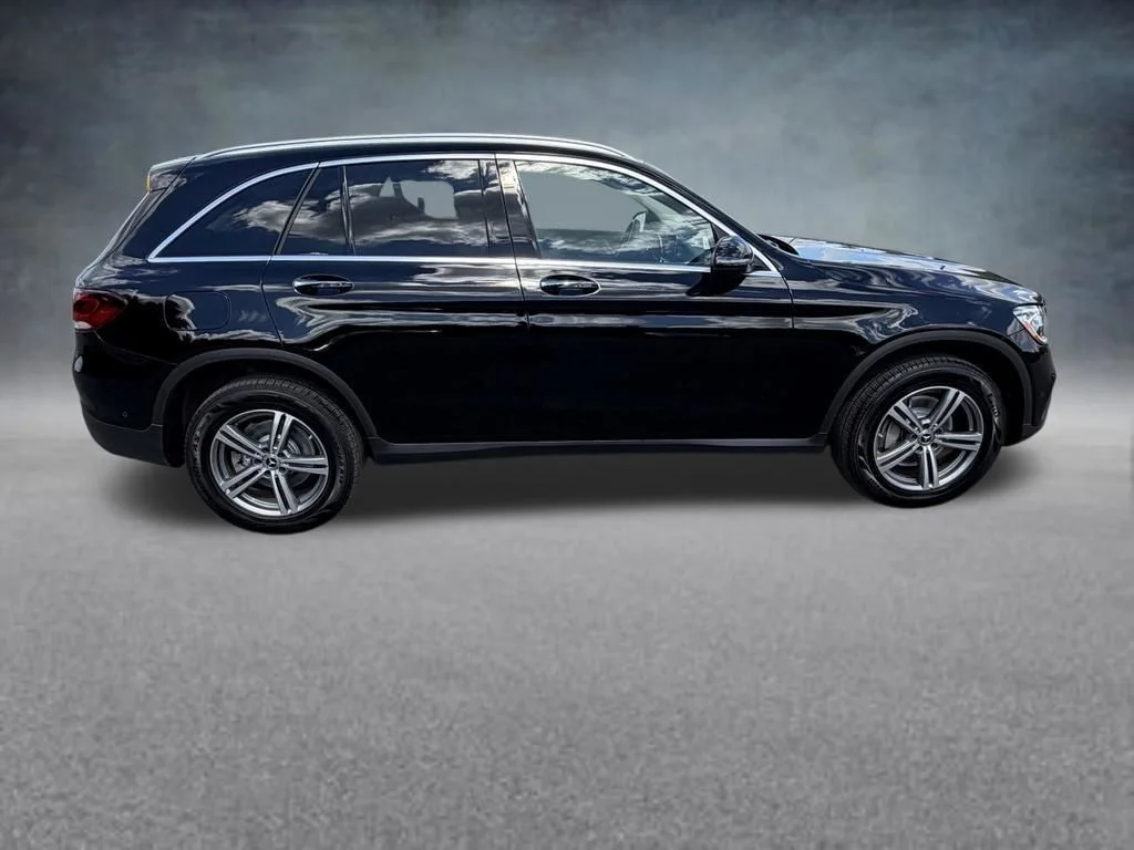 Used 2022 Black Mercedes-Benz GLC 300 image 6