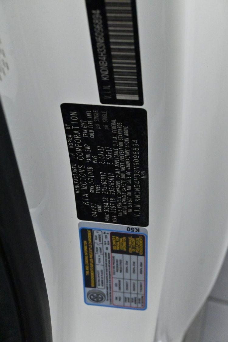 Used 2022 Snow White Pearl Kia LXS image 36