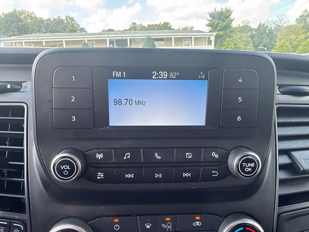 Used 2023 White Ford XL image 16