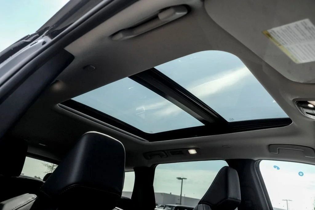 New 2027 MINERAL BLACK INFINITI Luxe AWD image 25