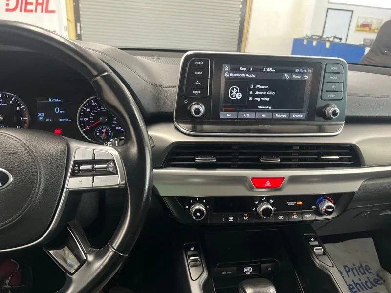 Used 2020 Silver Kia S image 22