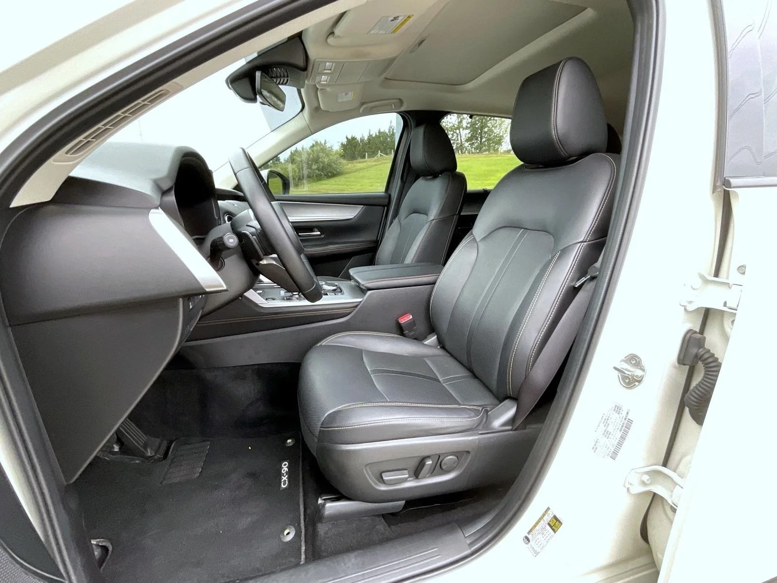 Certified Used 2024 White Mazda Preferred image 10