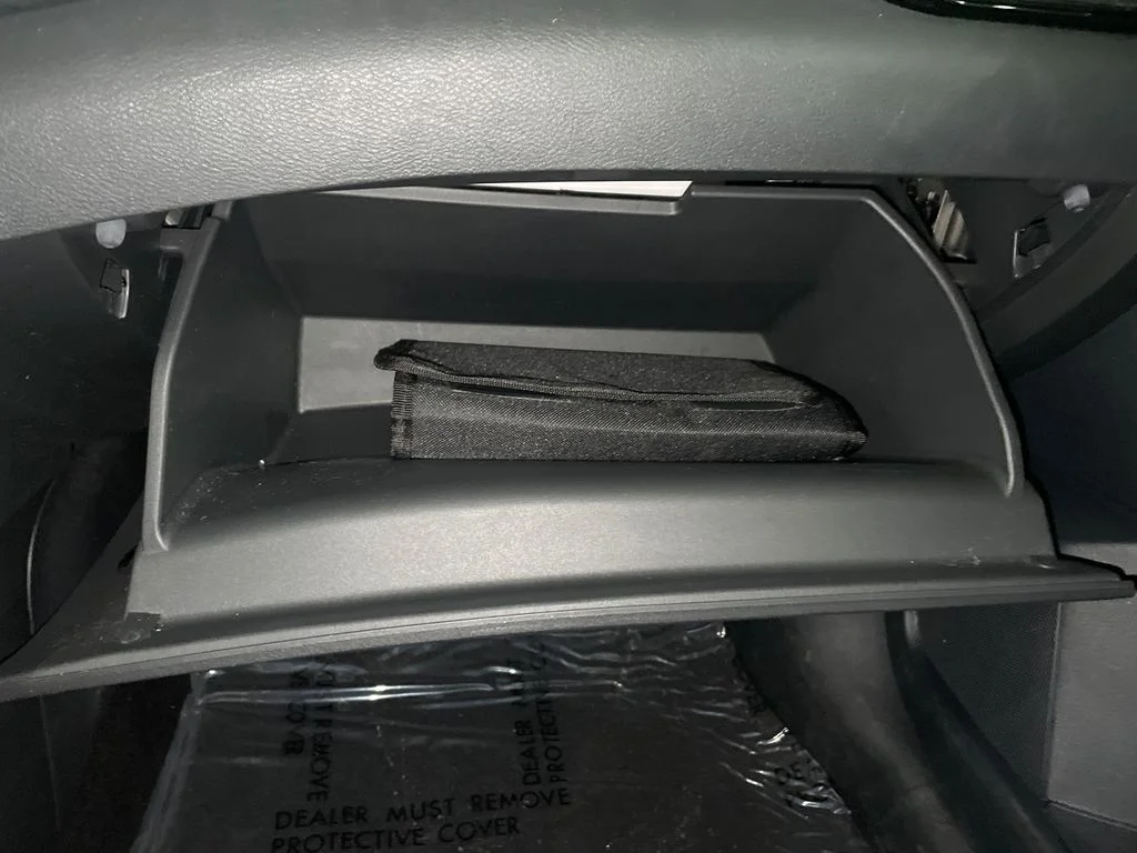 Certified Used 2025 Gun Metallic Nissan SV image 22