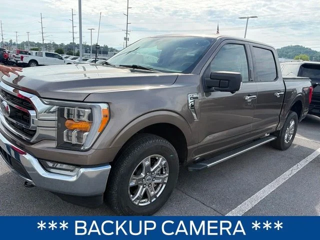 Used 2022 Gray Ford XLT image 1