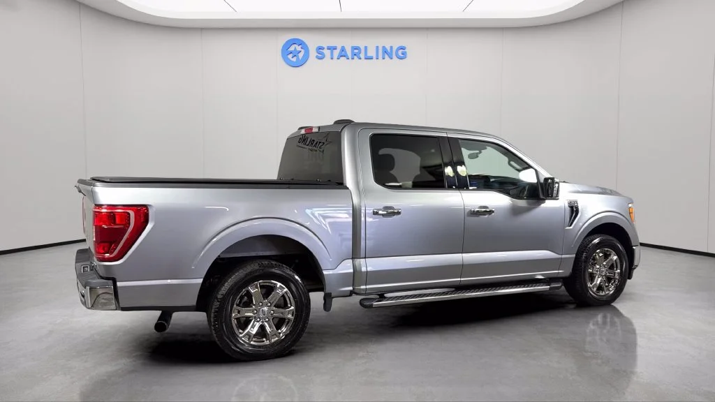Used 2021 Silver Ford XLT image 10