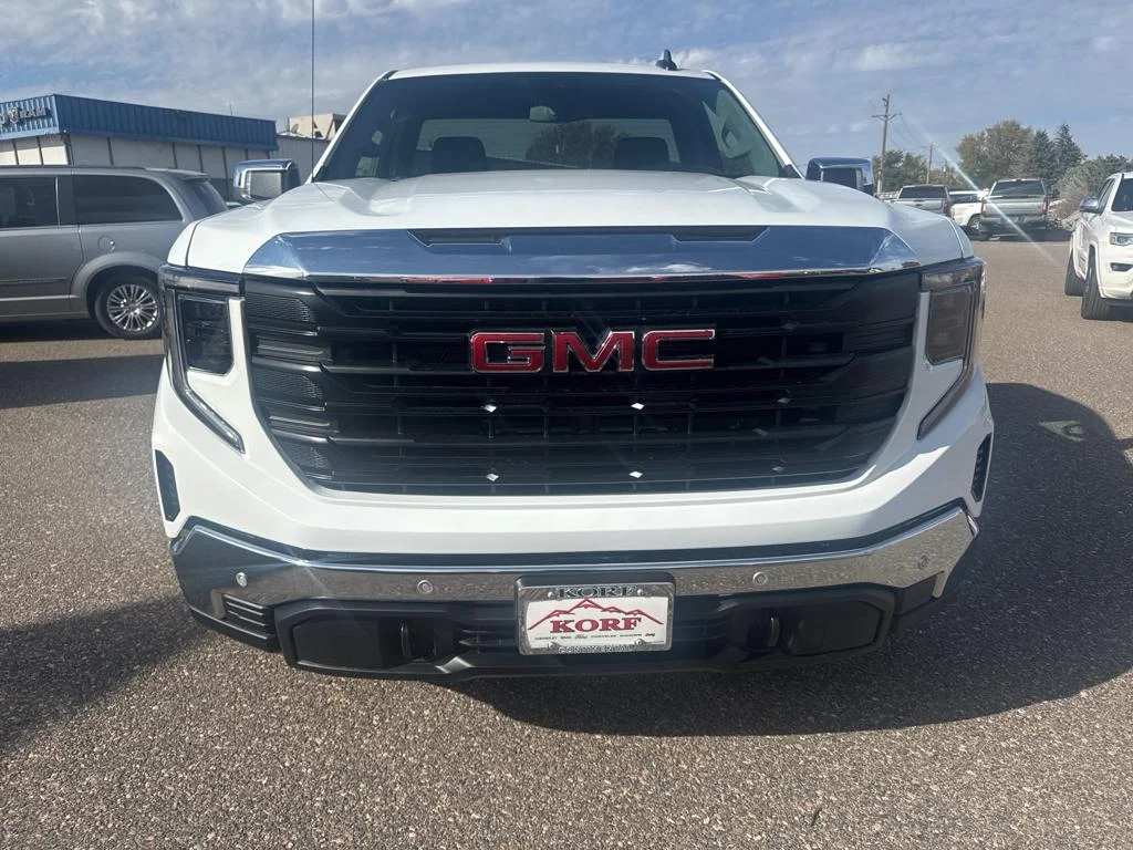 New 2026 Summit White GMC Pro image 3