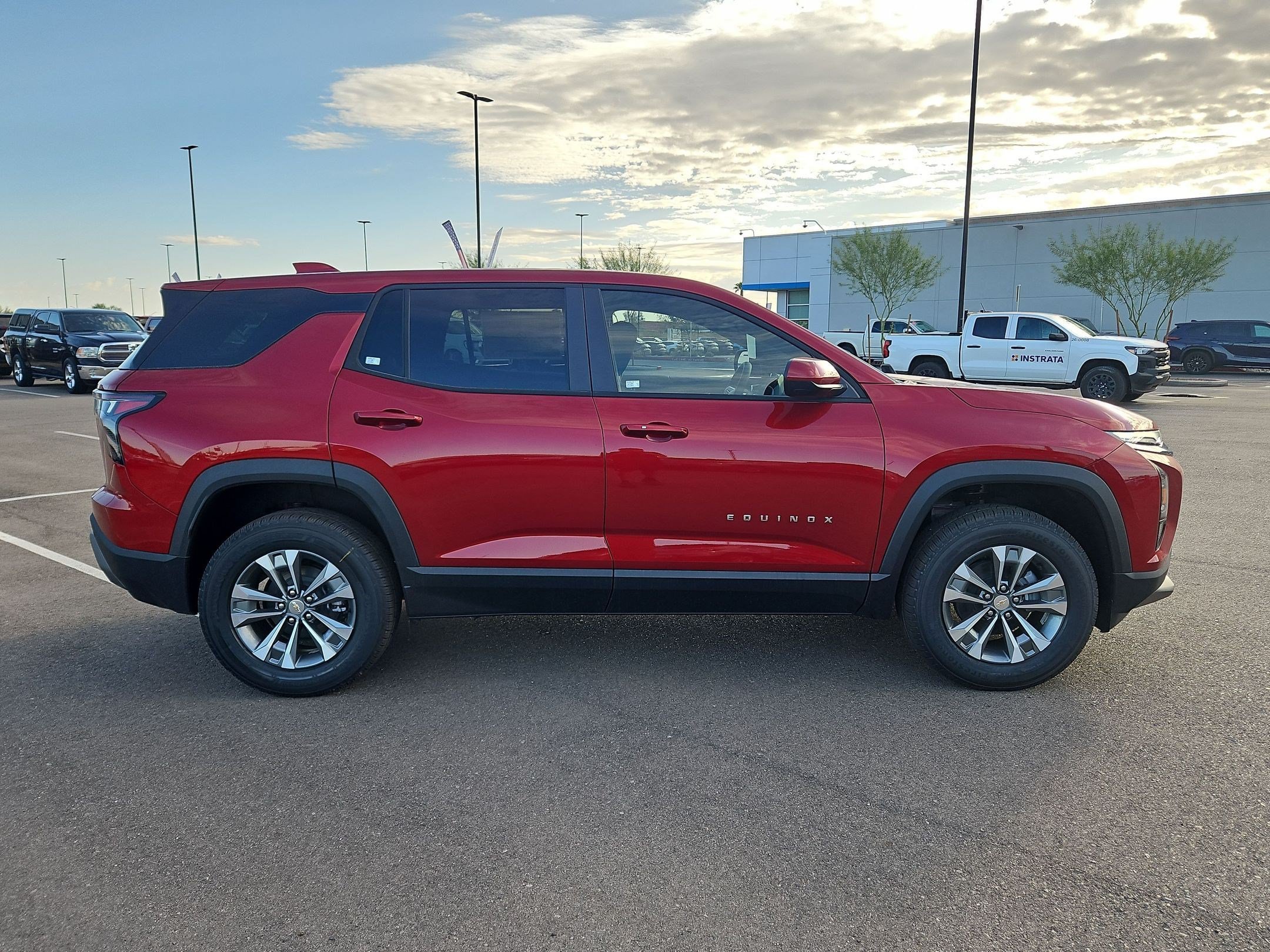 2027 Chevrolet Equinox LT - Photo 8