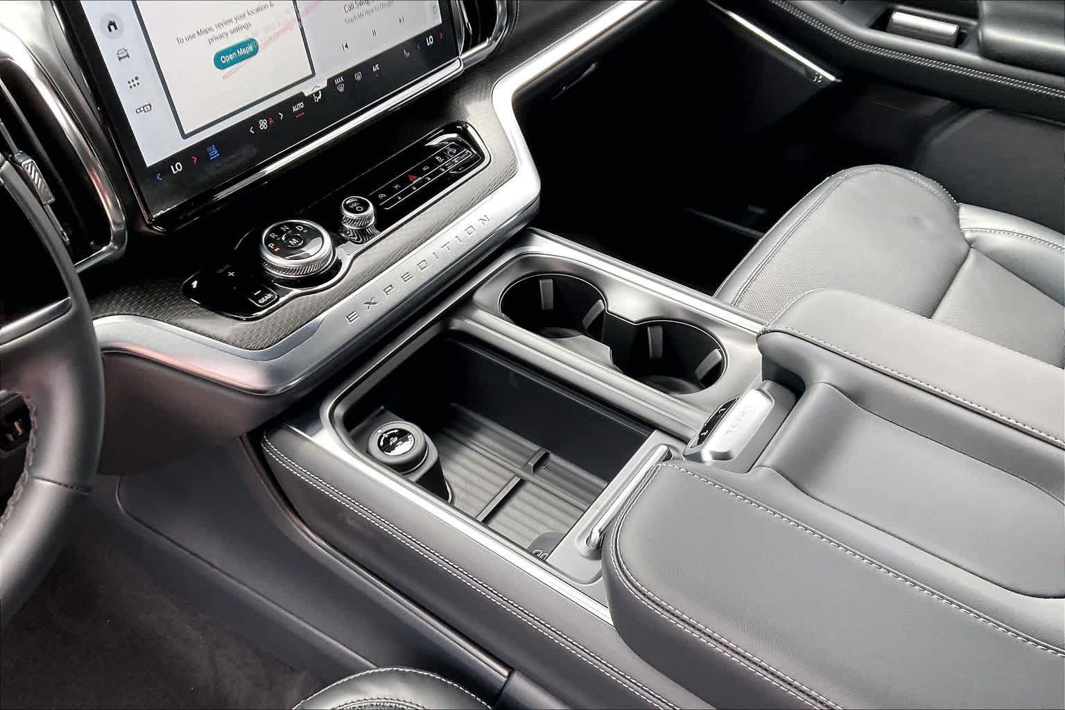 New 2026 Agate Black Metallic Ford MAX Platinum® image 7