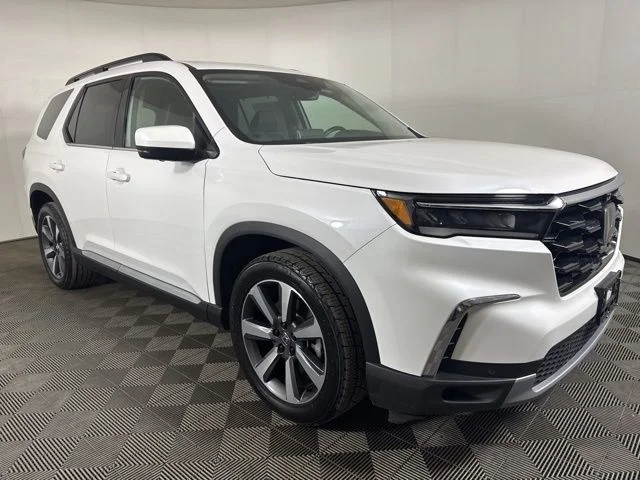 2023 Honda Pilot Elite AWD's photo