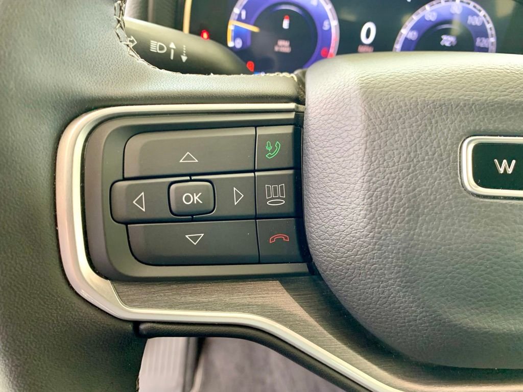 Used 2025 White Jeep Series II image 36