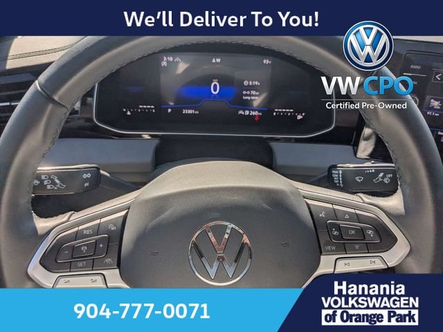 Certified Used 2025 Black Volkswagen 1.5T SE image 28