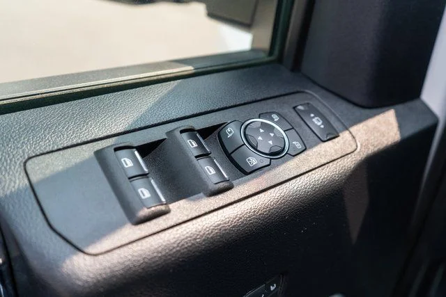 Used 2020 White Ford Lariat image 18