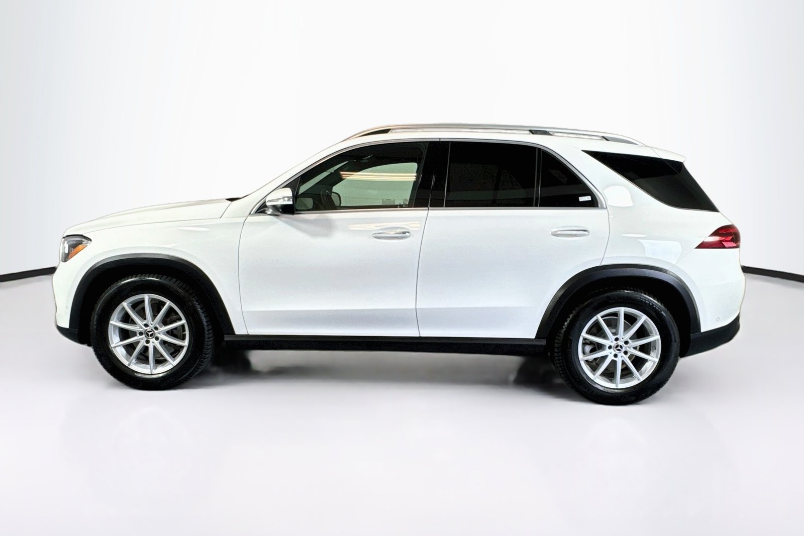 Used 2025 Polar White Mercedes-Benz GLE 350 image 8