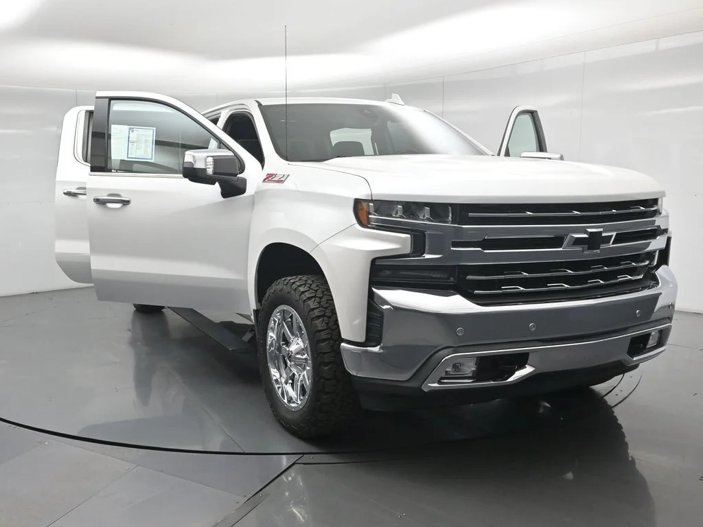 Used 2019 Beige Chevrolet LTZ image 30