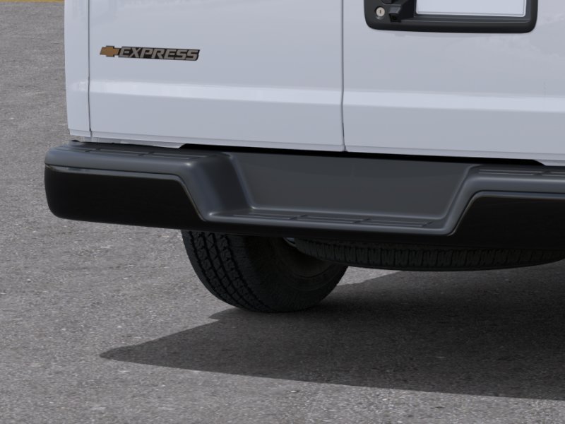 New 2026 Summit White Chevrolet 1WT image 14