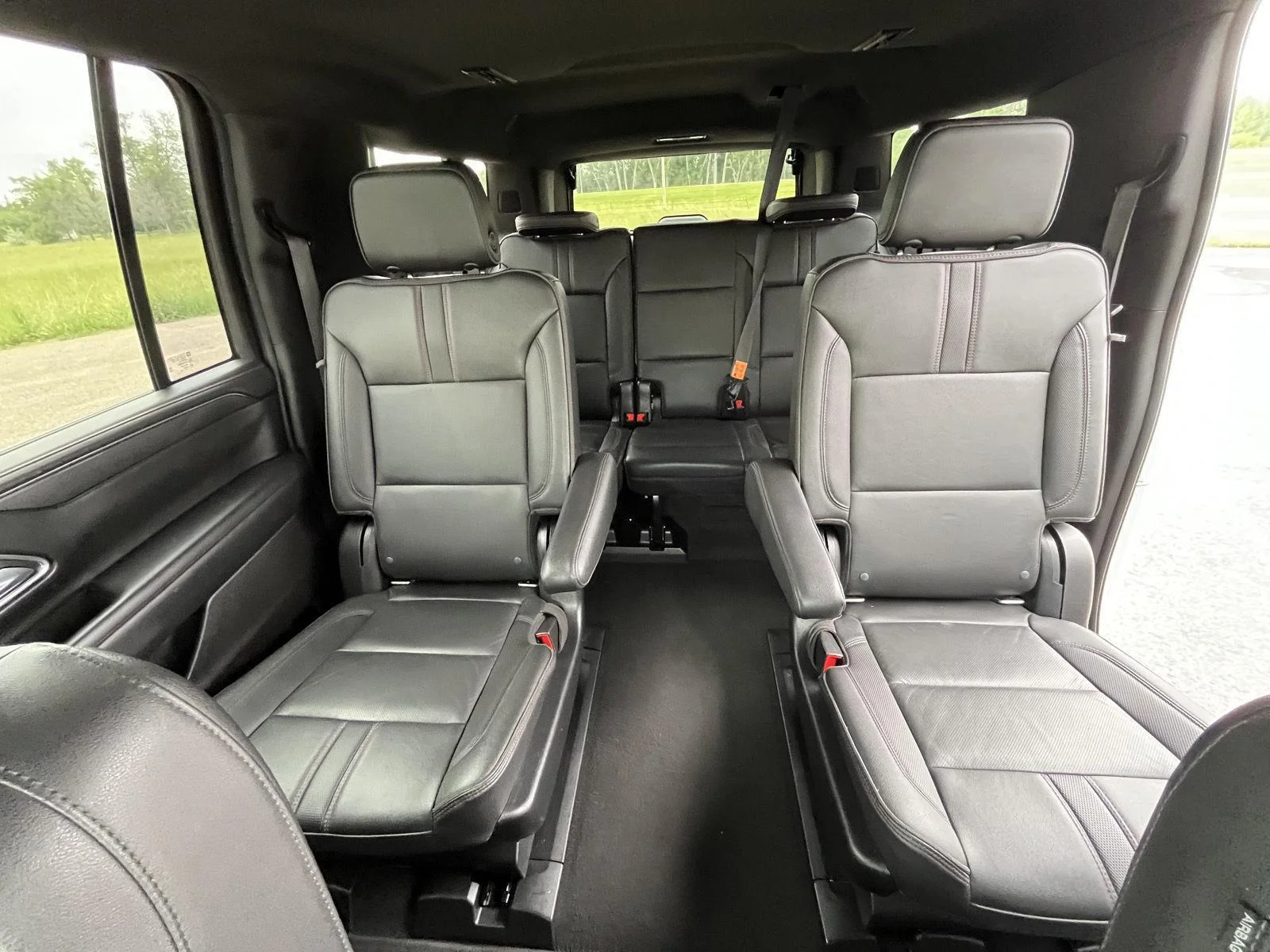 2021 Chevrolet Suburban RST - Photo 12