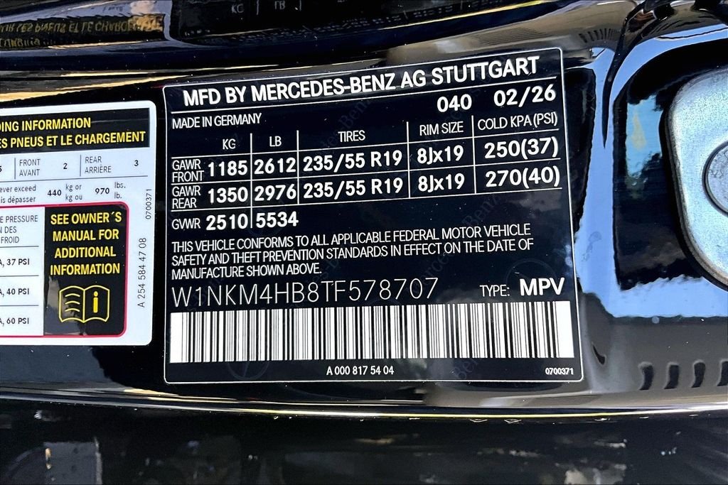 New 2026 Black Mercedes-Benz GLC 300 image 13
