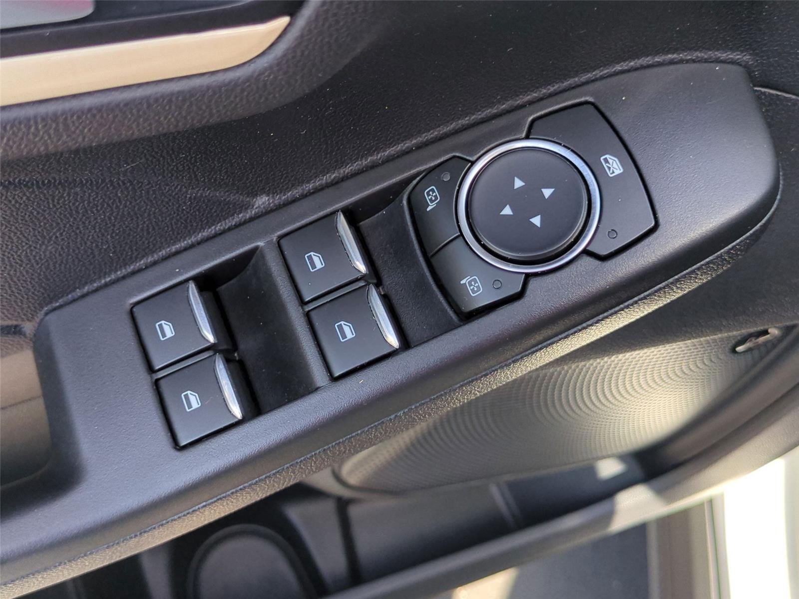 Used 2021 Star White Metallic Tri-Coat Ford Titanium image 17