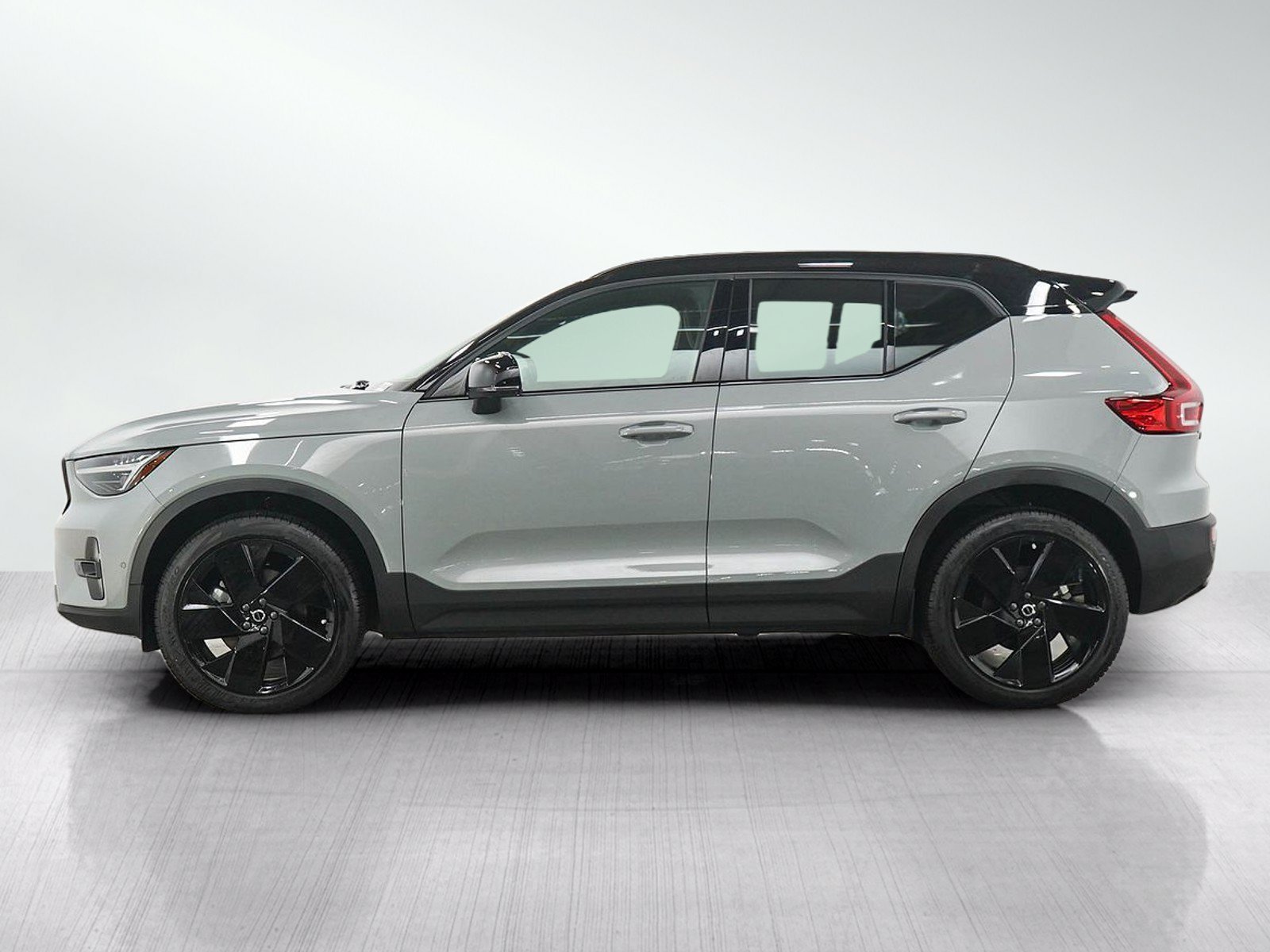 Used 2026 Volvo XC40 Ultra Black Edition with VIN YV4L12UD3T2723303 for sale in South Saint Paul, Minnesota