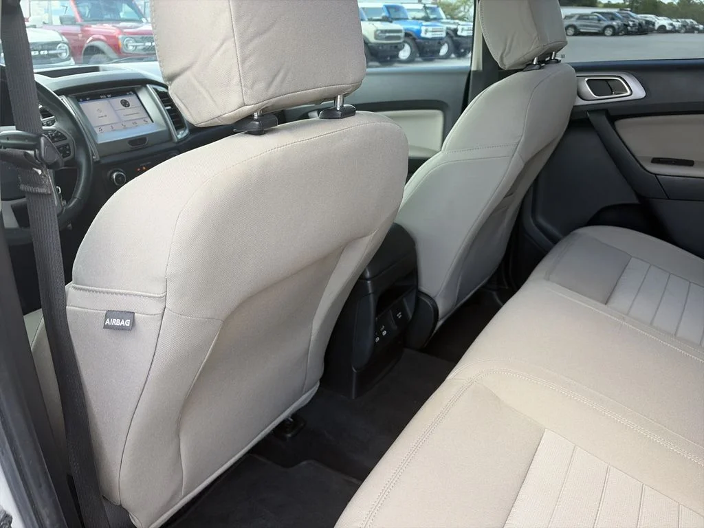 Used 2019 Silver Ford XLT image 29