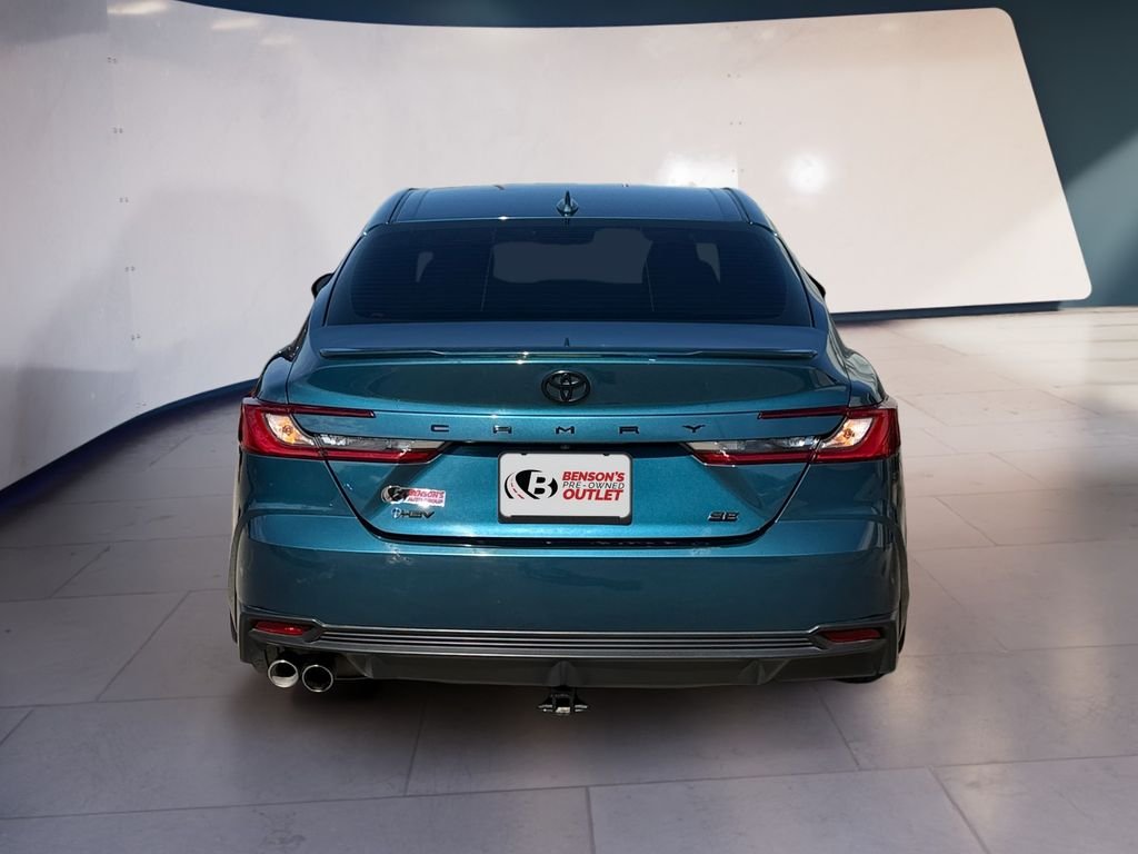 Used 2025  Toyota SE image 4