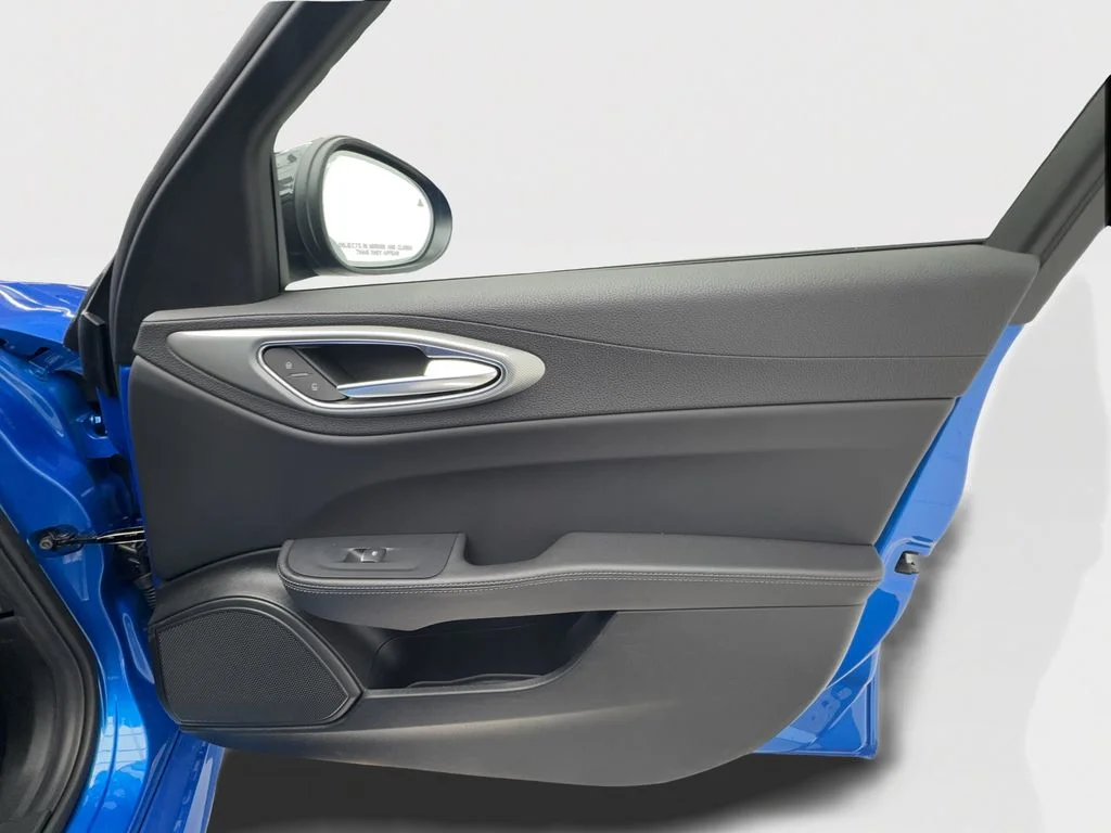New 2026 Blue Alfa Romeo Base image 32