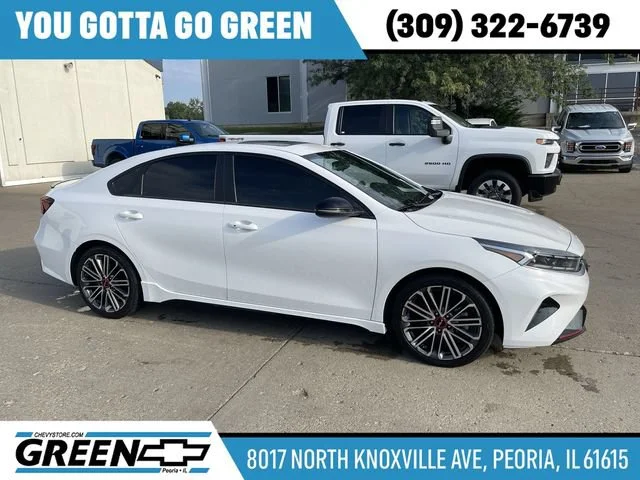 Used 2022 White Kia GT image 1