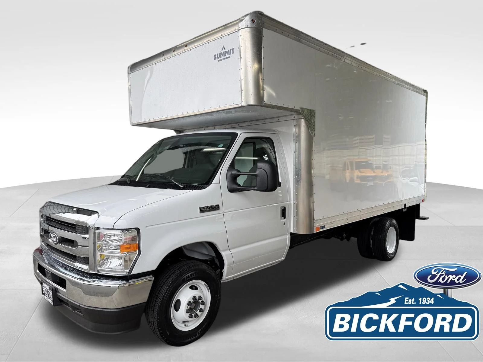 2027 Ford E-Series DRW E-450 Super Duty 158 in WB's photo