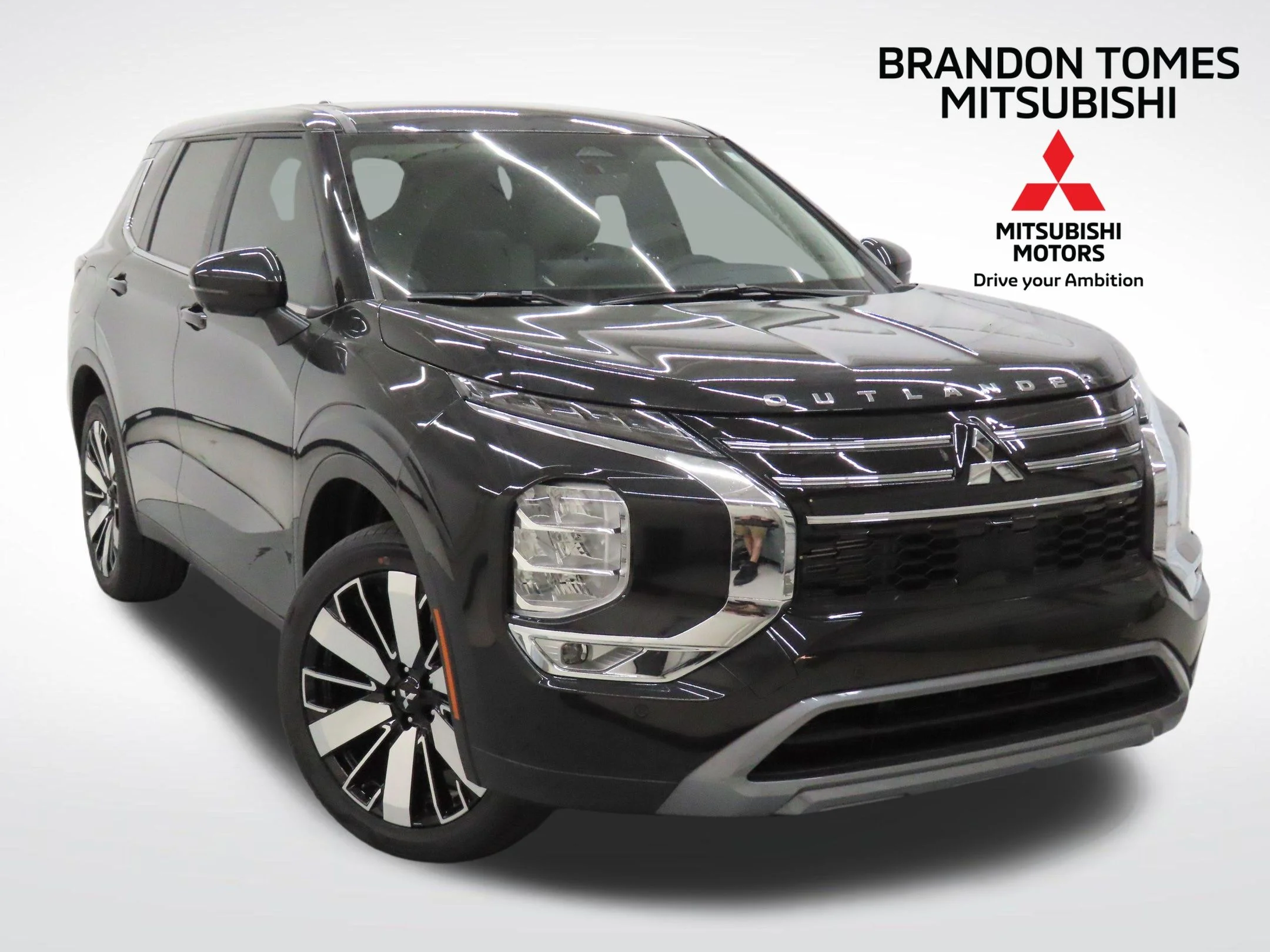 2026 Mitsubishi Outlander SE FWD's photo