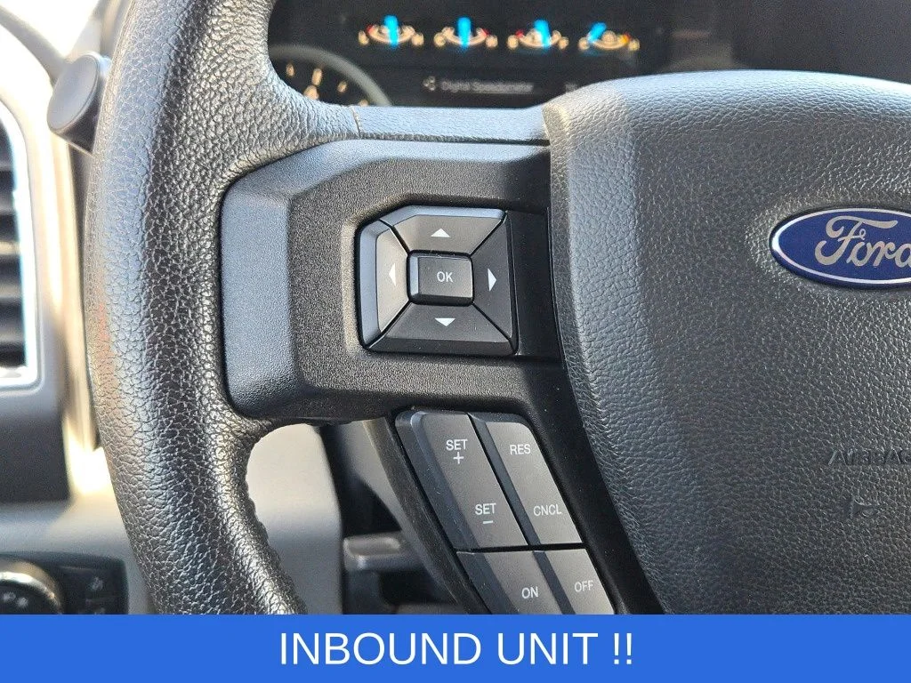 Used 2016 Red Ford XLT image 29