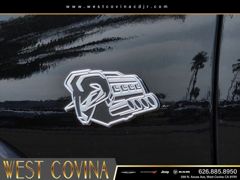 New 2026 Diamond Black Crystal Pearl-Coat Exterior Paint RAM Laramie image 11