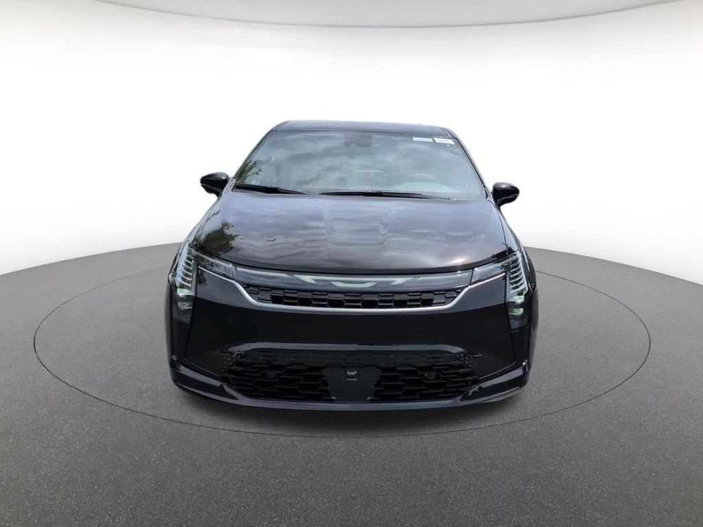 New 2027 Diamond Black Crystal Pearl-Coat Exterior Paint Chrysler Select image 3