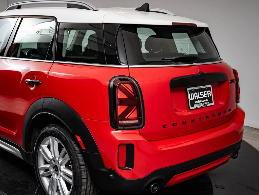 Used 2024 Chili Red MINI Signature image 19