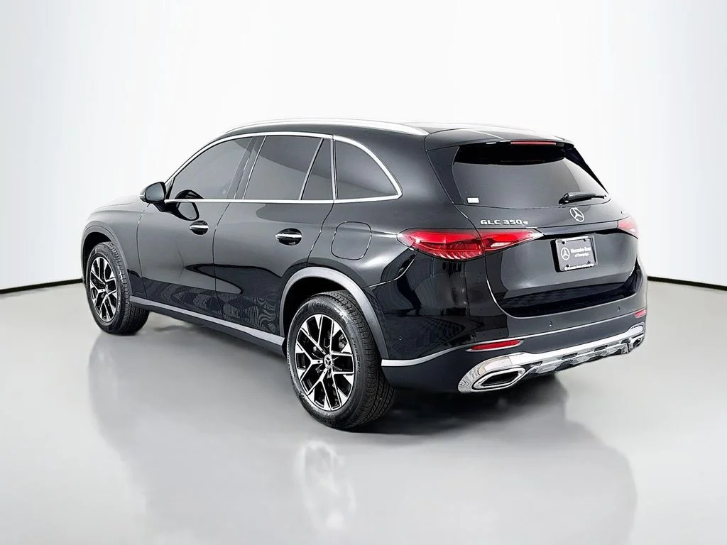 Used 2025 Black Mercedes-Benz GLC 350e image 5