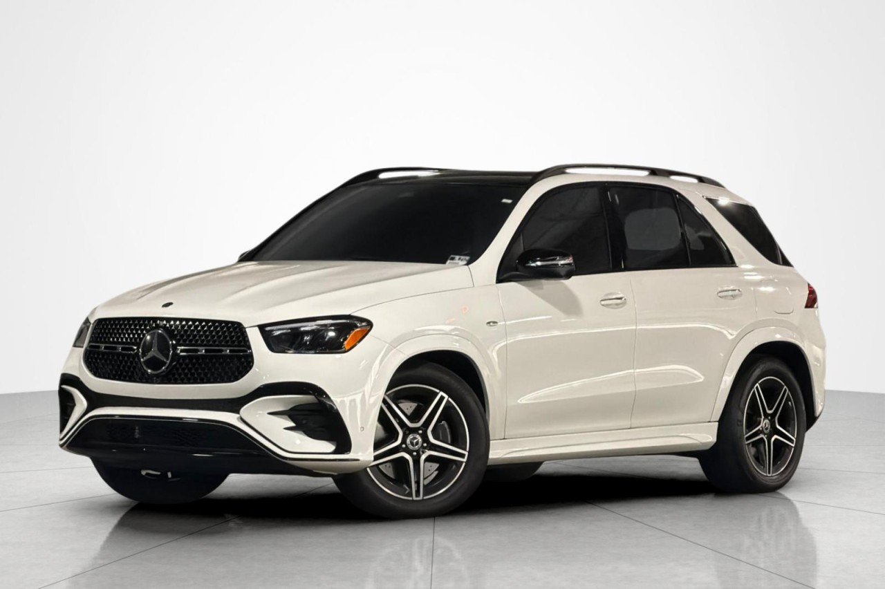 Certified Used 2025 Polar White Mercedes-Benz GLE 450e image 1