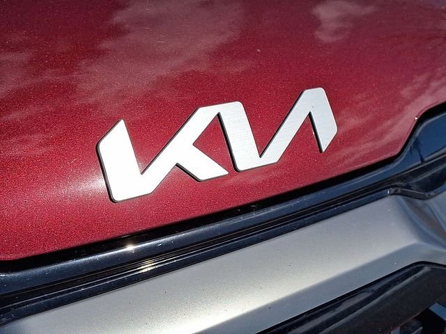 Used 2023 Red Kia X-Pro Prestige image 32