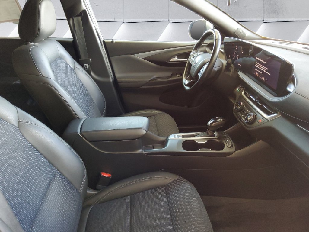 Used 2024 Gray Buick Preferred image 13