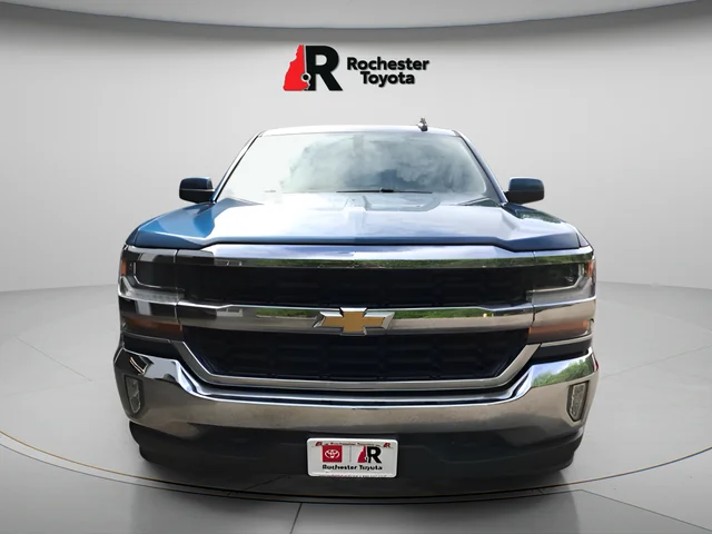 Used 2018 Blue Chevrolet LT image 2