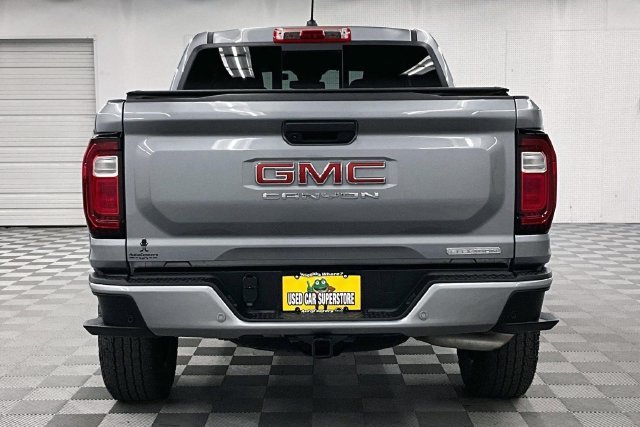 Used 2025 Sterling Metallic GMC Elevation image 5