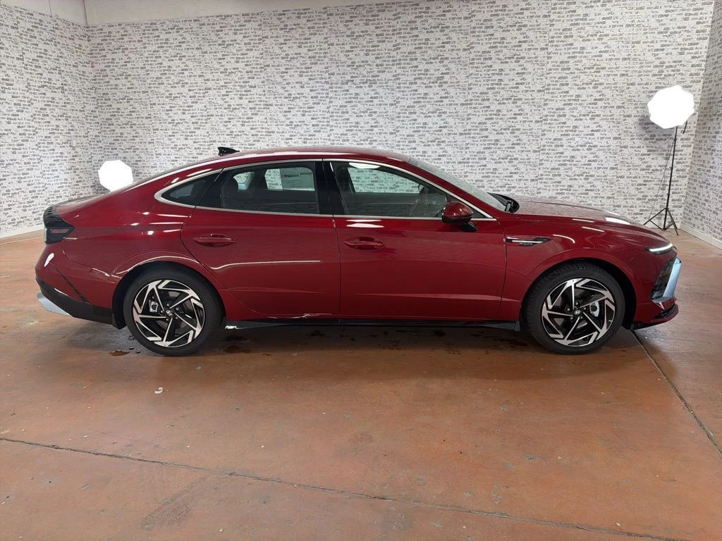 New 2026 Ultimate Red Hyundai SEL Sport image 4