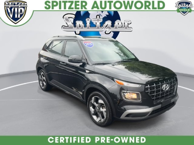 Used 2025 Black Hyundai SEL image 3